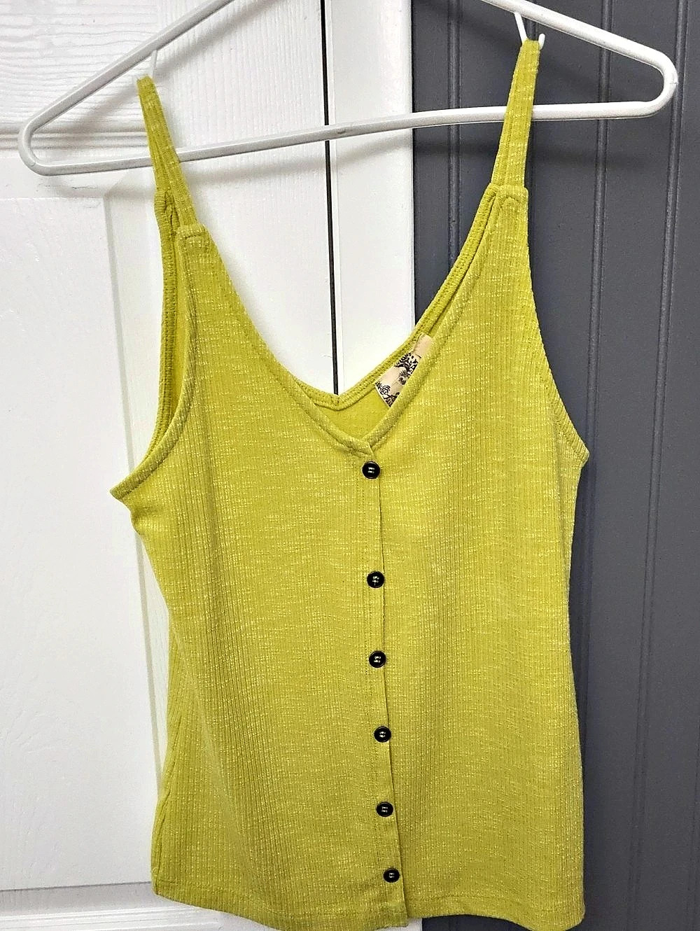 Blue Pepper Button Front Camisole in Green Size Small NWT